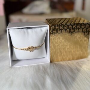 NEW‼️ MICHAEL KORS GOLD -TONE CRYSTAL HEART PAVE' SLIDER BRACELET